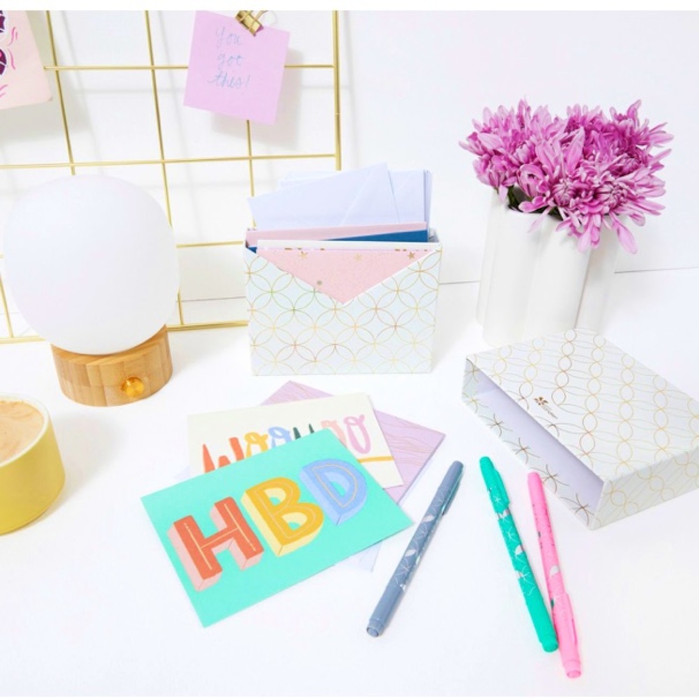 New Card Bundle with 16 cards, envelopes and markers